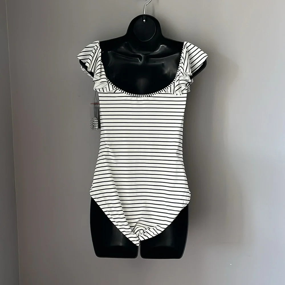 Vince Camuto Swimsuit One Pice - Picture 4 of 5